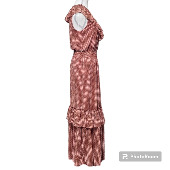 MAX STUDIO | TIRED RUFFLE SLEEVLESS DRESS - Picture 9 of 16